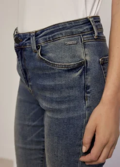 Vrouwen Summum Woman Blue Daze Denim Tapered Jeans